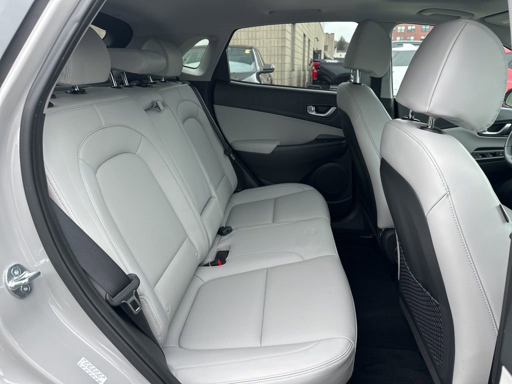 Used 2023 Hyundai Kona Limited image 22