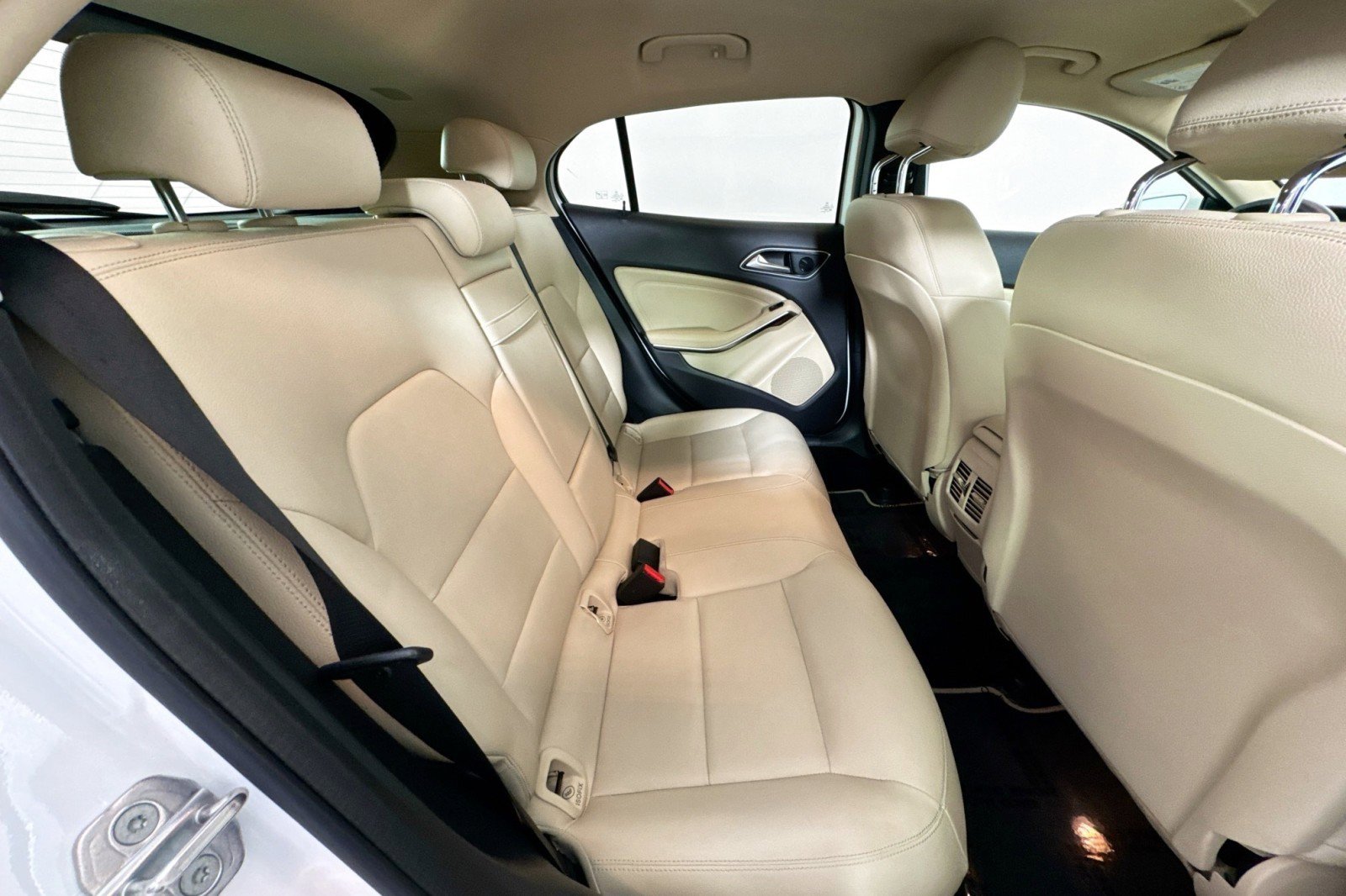 Used 2019 Mercedes-Benz GLA 250 GLA 250 4MATIC SUV w/ Convenience Package image 25