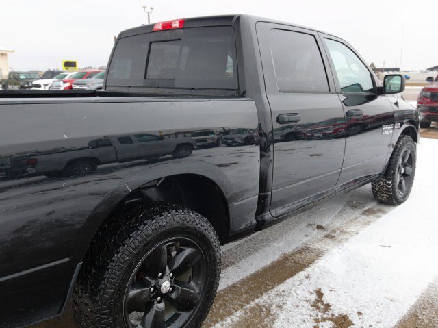 Used 2017 RAM 1500 Classic SLT image 10