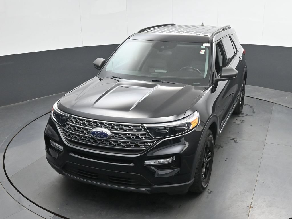 Used 2023 Ford Explorer XLT w/ Equipment Group 202A AWD/4WD image 35