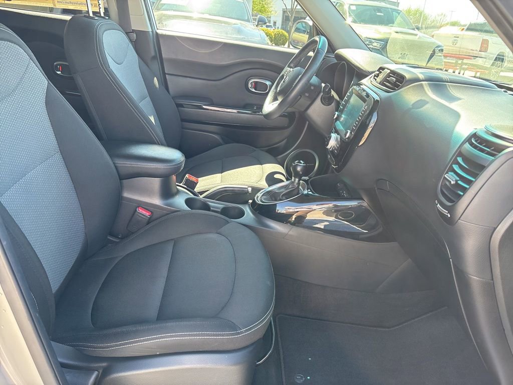 Used 2017 Kia Soul + w/ Audio Package image 50