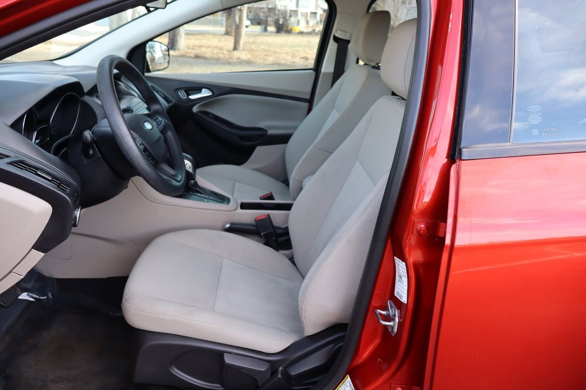 Used 2018 Ford Focus SE image 19