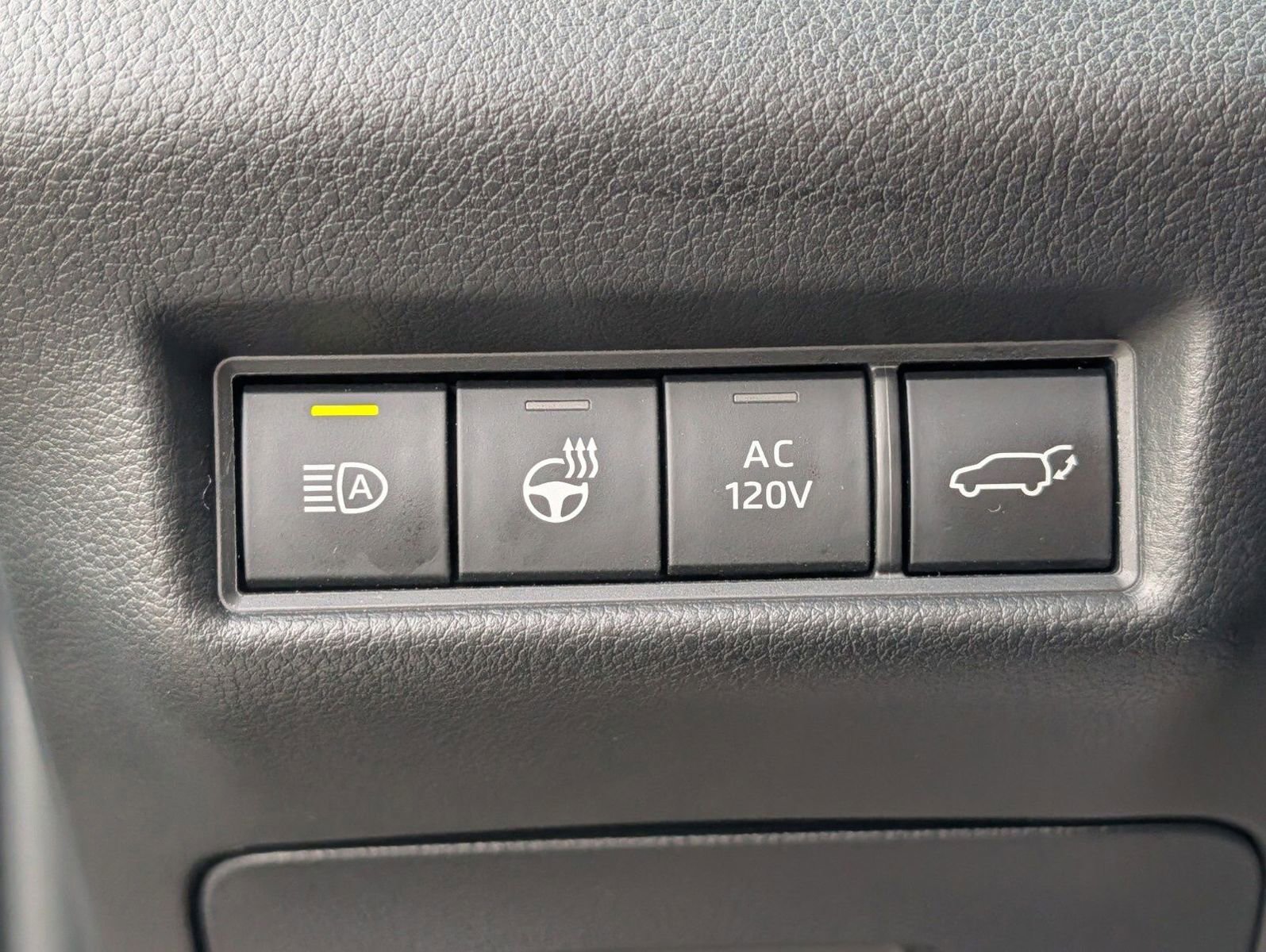 Used 2025 Toyota Grand Highlander AWD Hybrid image 12