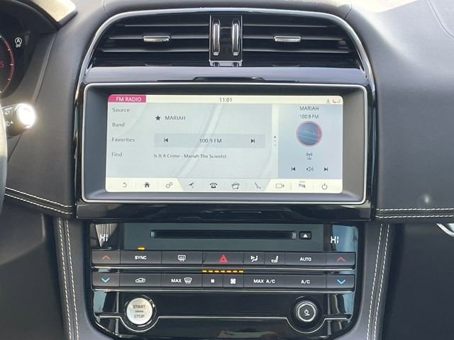 Used 2019 Jaguar F-PACE R-Sport image 25