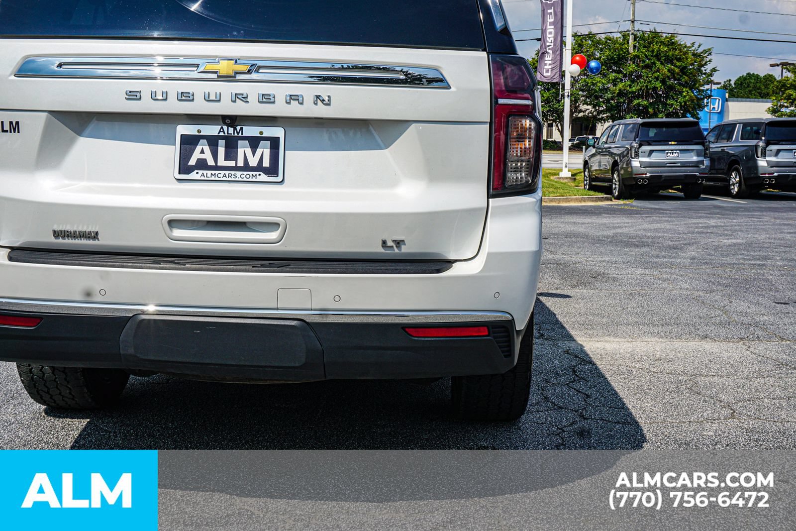 Used 2022 Chevrolet Suburban LT w/ LT Signature Package AWD/4WD image 17