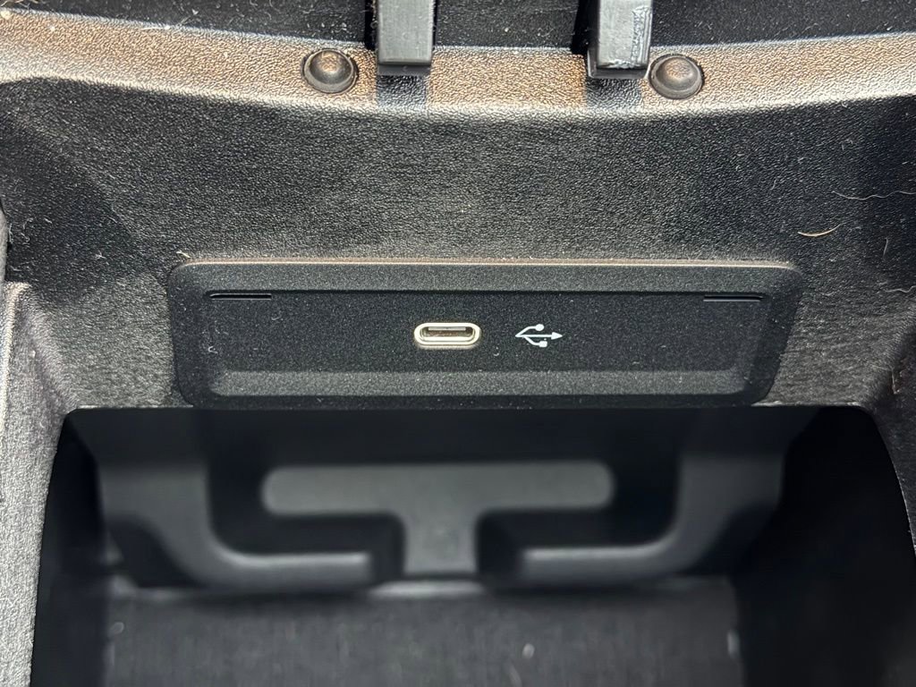 Used 2025 Mercedes-Benz GLS 450 4MATIC image 29