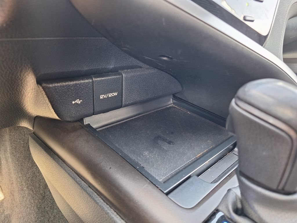 Used 2023 Toyota Camry SE FWD image 14