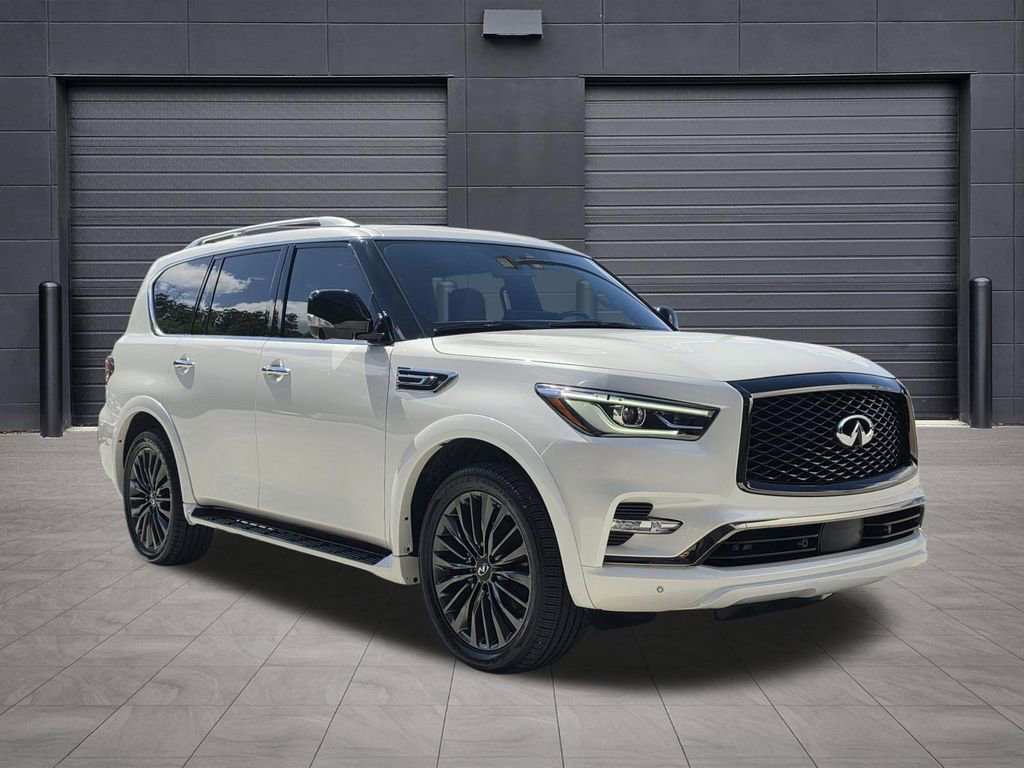 Used 2024 INFINITI QX80 Sensory AWD/4WD image 5