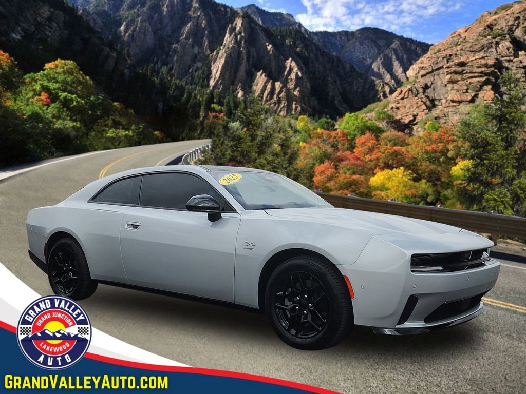 Used 2025 Dodge Charger Daytona R/T w/ Quick Order Package 25M R/T AWD/4WD image 1