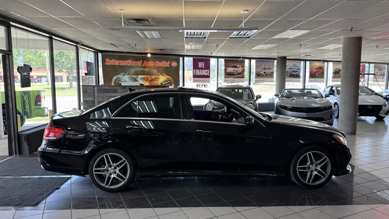 Used 2015 Mercedes-Benz E 350 4MATIC Sedan image 7