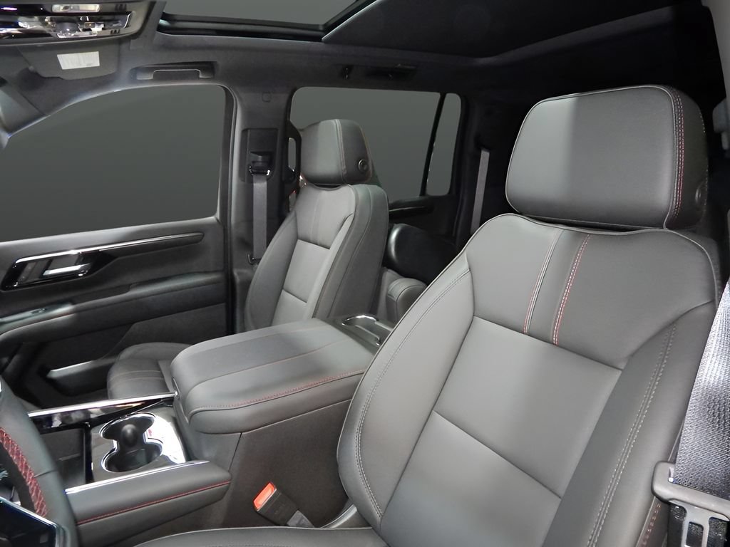 Used 2026 Chevrolet Suburban RST w/ Comfort Package AWD/4WD image 28