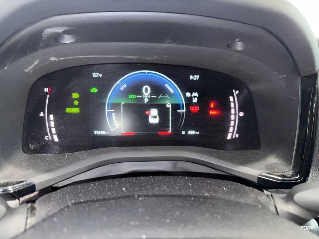 Used 2025 Toyota Camry LE FWD image 6