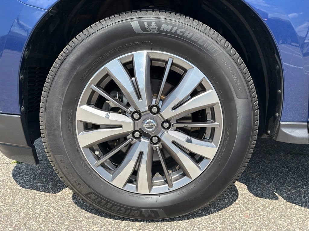 Used 2019 Nissan Pathfinder SL FWD image 23