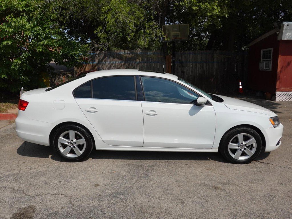 Used 2014 Volkswagen Jetta TDI FWD image 8