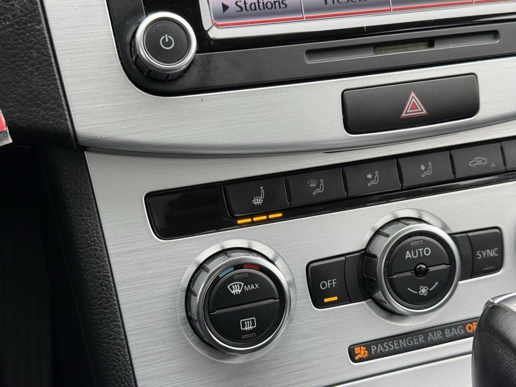 Used 2013 Volkswagen CC Sport image 4