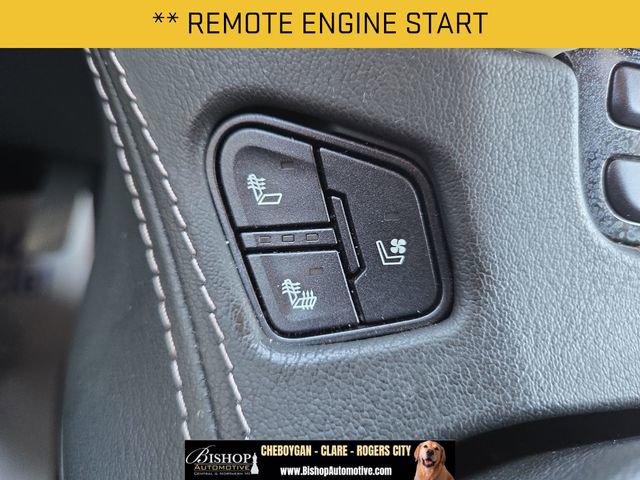 Used 2020 GMC Yukon XL Denali w/ Denali Premium Package AWD/4WD image 11