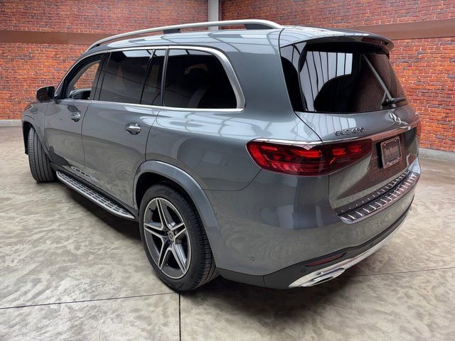 Used 2026 Mercedes-Benz GLS 450 4MATIC image 3