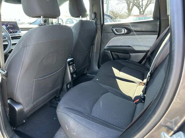 Used 2023 Jeep Compass Sport image 13