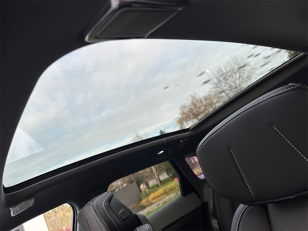 New 2026 Cadillac Optiq Sport 2 image 23