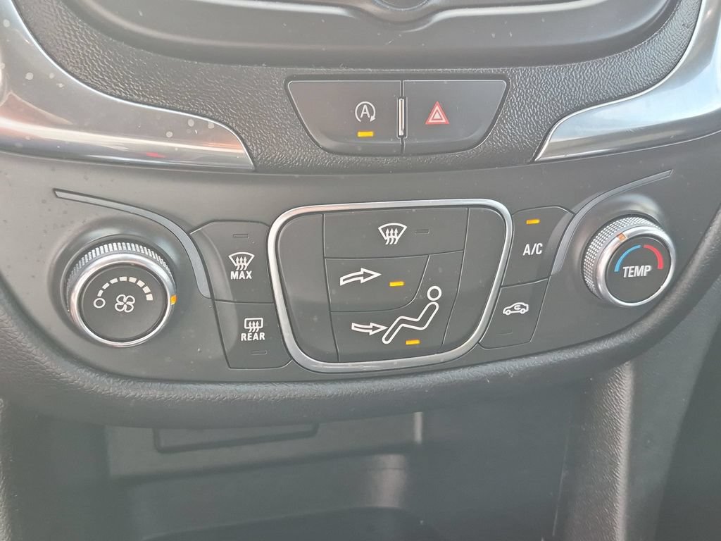 Used 2022 Chevrolet Equinox LT FWD image 18