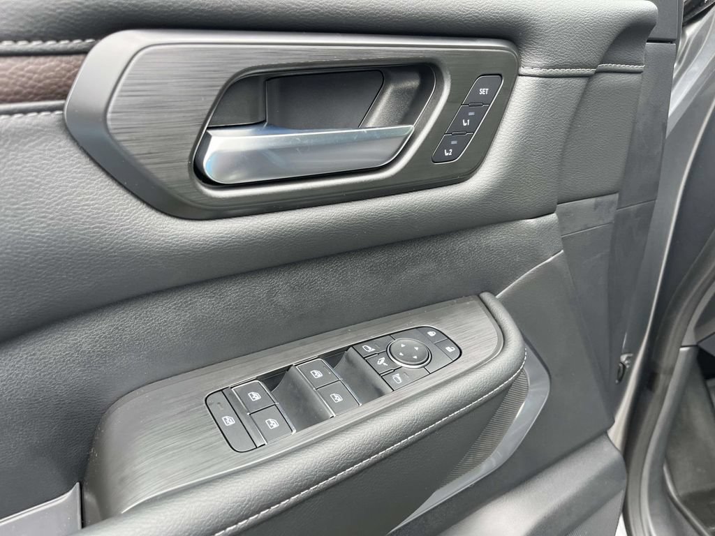 New 2026 Nissan Armada Platinum AWD/4WD image 16