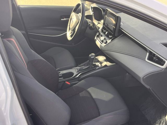 Used 2025 Toyota Corolla SE image 10