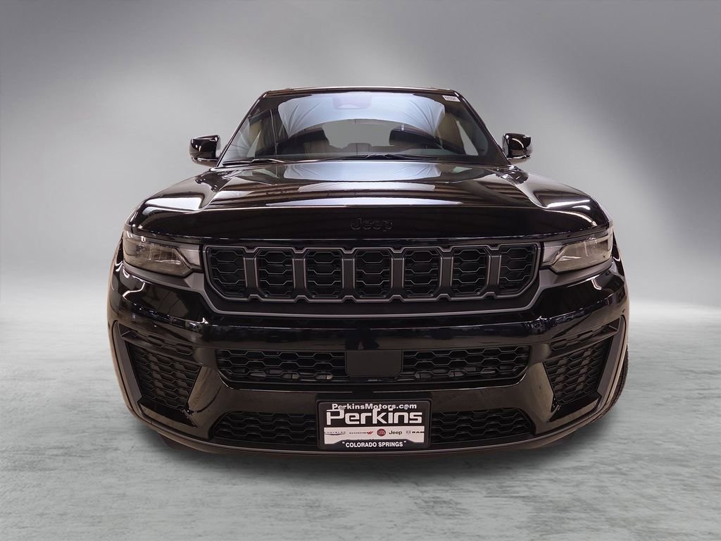 New 2026 Jeep Grand Cherokee Laredo image 2