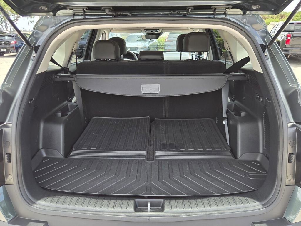 Used 2023 Kia Sorento S w/ Panoramic Sunroof Package AWD/4WD image 15
