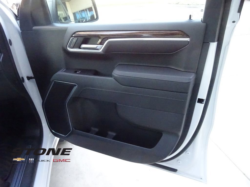 Used 2026 GMC Sierra 1500 Elevation image 31