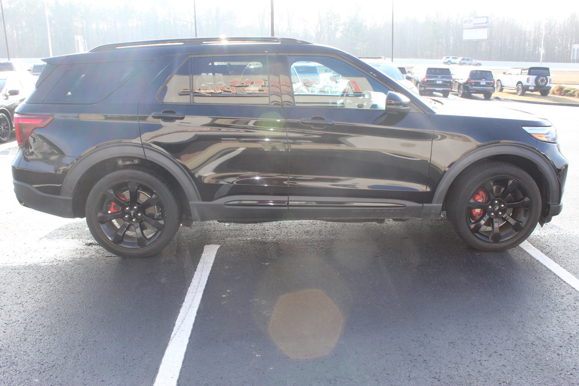 Used 2020 Ford Explorer ST w/ ST Street Pack image 5