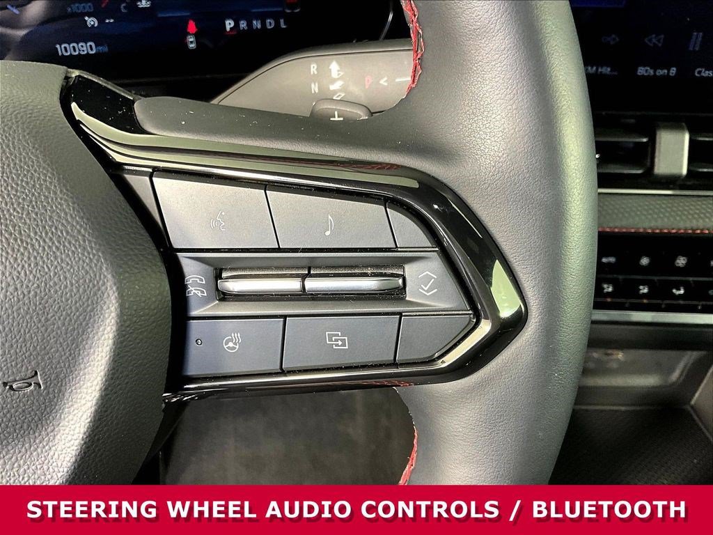 Used 2026 Chevrolet Equinox RS FWD image 11