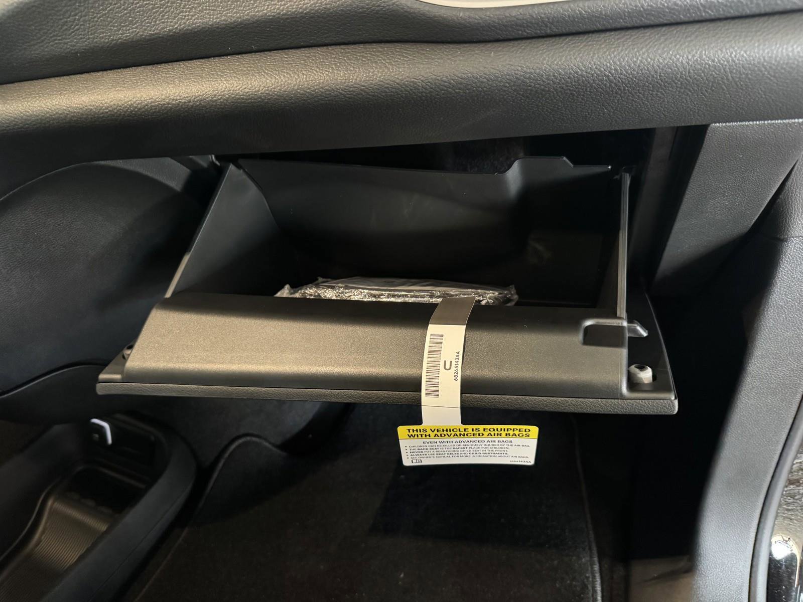 New 2026 Chrysler Pacifica Select image 42