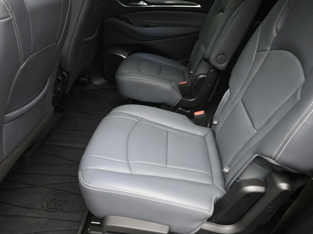 Used 2022 Buick Enclave Premium w/ Experience Buick Package image 11