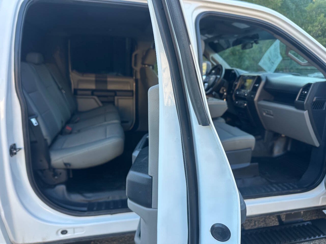 Used 2022 Ford F250 XL w/ Power Equipment Group AWD/4WD image 6