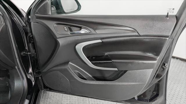 Used 2017 Buick Regal Sport Touring FWD image 18