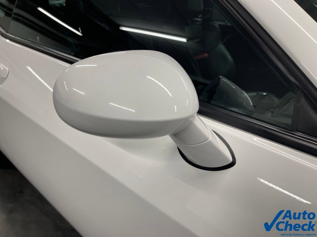 Used 2014 Dodge Challenger SRT8 image 26