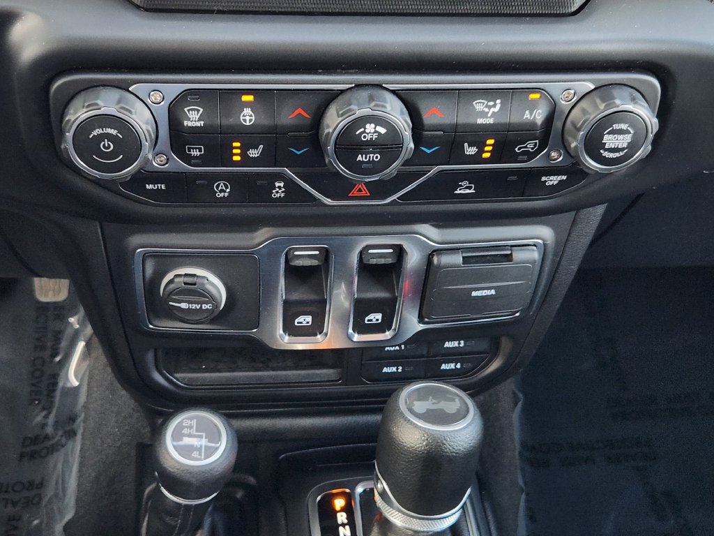 Used 2021 Jeep Wrangler Sport AWD/4WD image 10