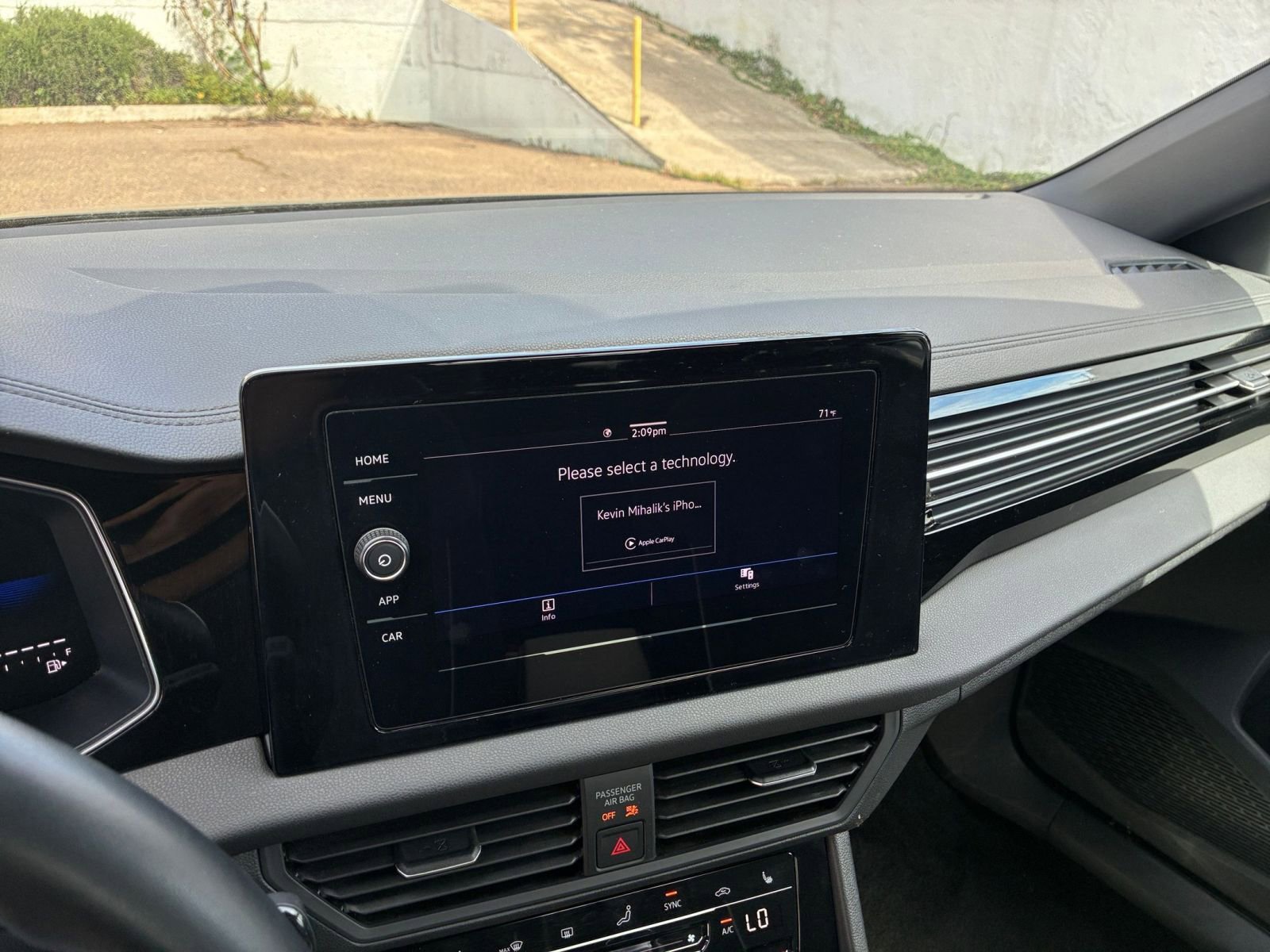 Used 2025 Volkswagen Jetta Sport image 20