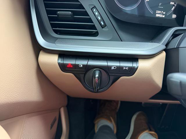 Used 2022 Porsche 911 Carrera image 18