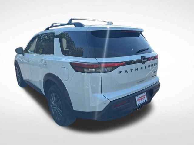 Used 2023 Nissan Pathfinder SV w/ SV Premium Package AWD/4WD image 4