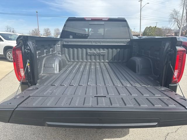 New 2026 GMC Sierra 1500 SLT image 15