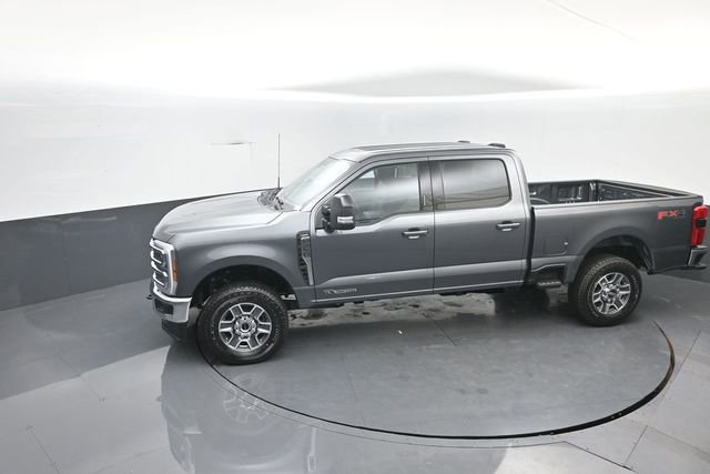 New 2026 Ford F250 Lariat w/ FX4 Off-Road Package image 24