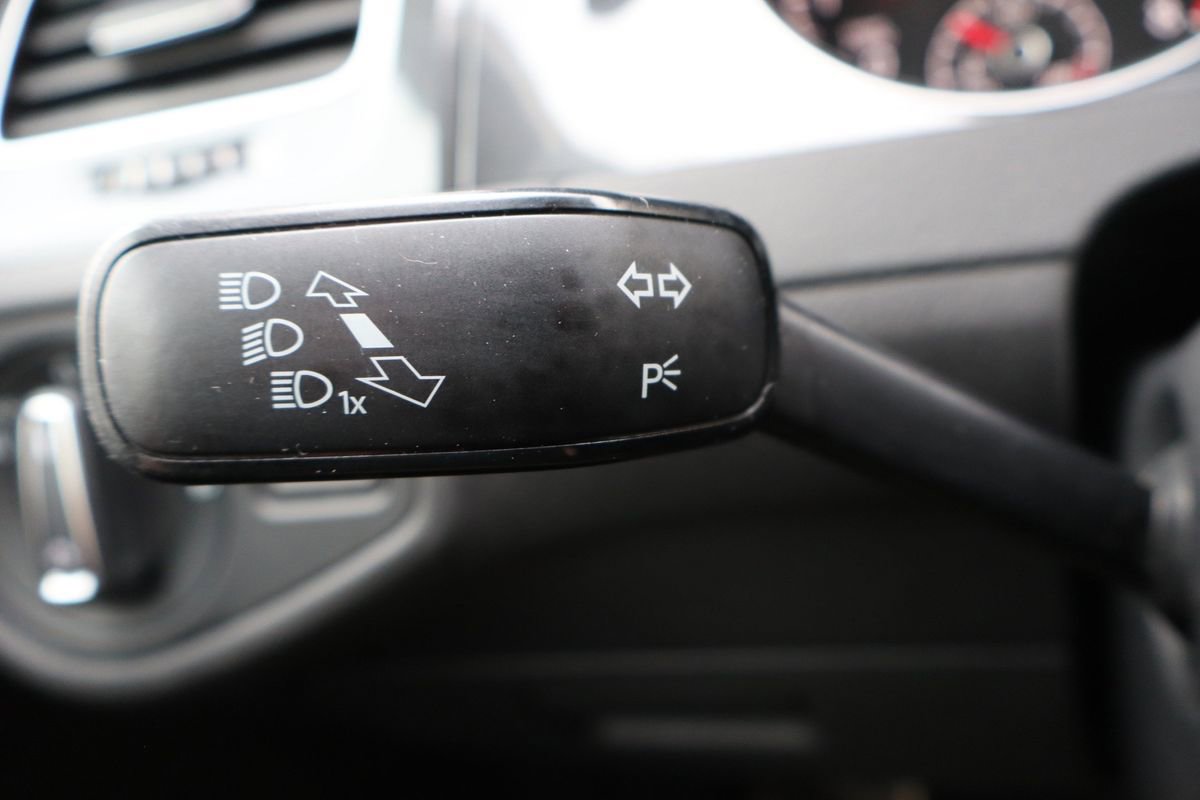 Used 2018 Volkswagen Golf Alltrack S image 32