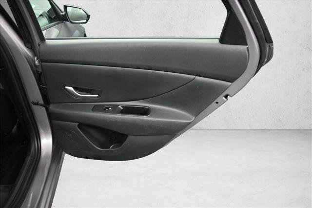 Used 2024 Hyundai Elantra SEL FWD image 27