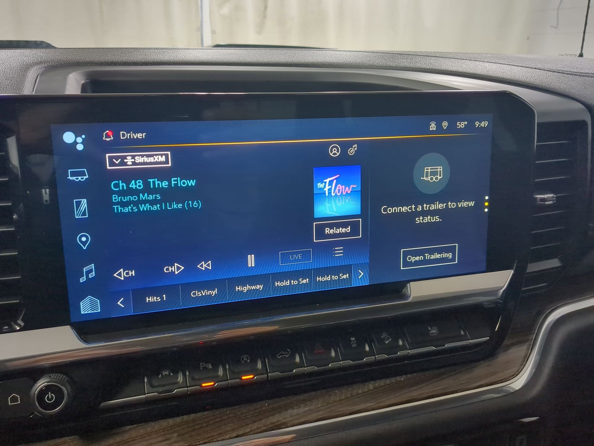 Used 2024 Chevrolet Silverado 1500 LT Trail Boss w/ Convenience Package II image 11