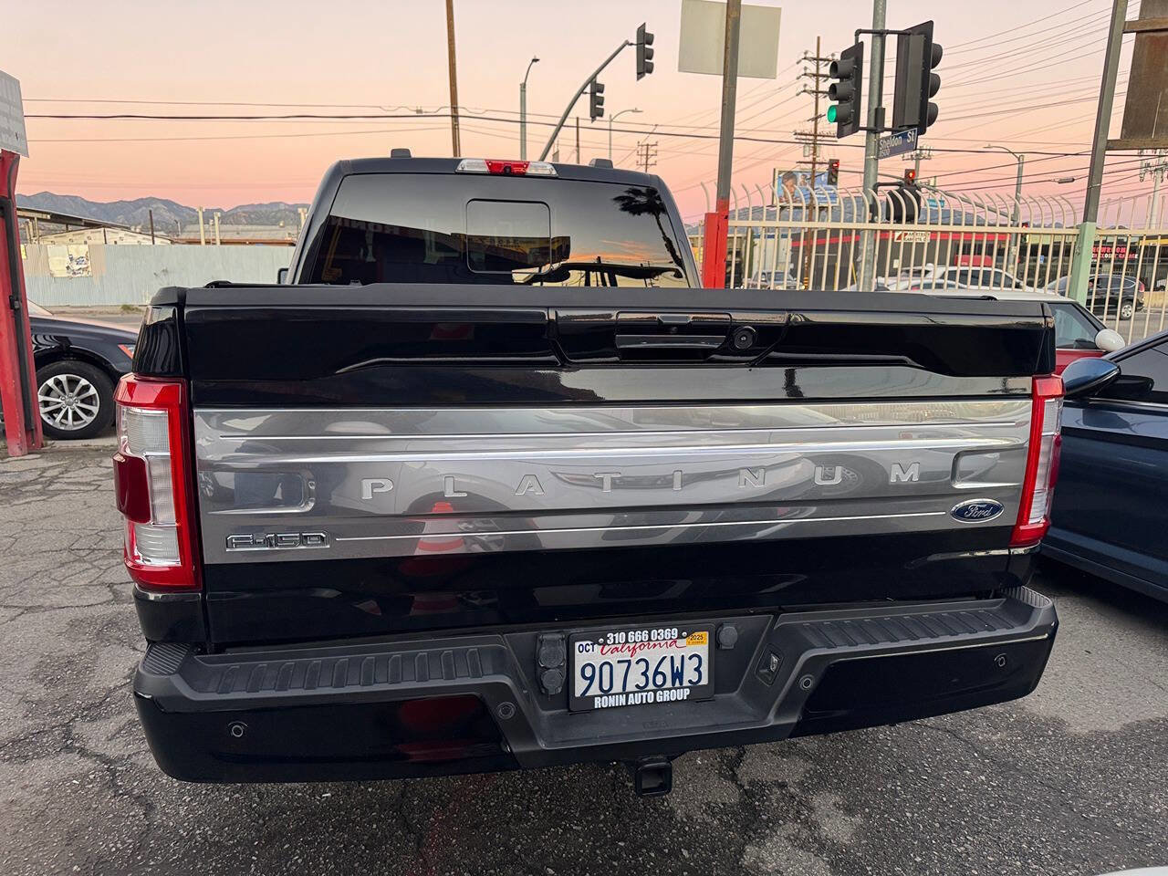 Used 2021 Ford F150 Platinum w/ Max Trailer Tow Package image 10