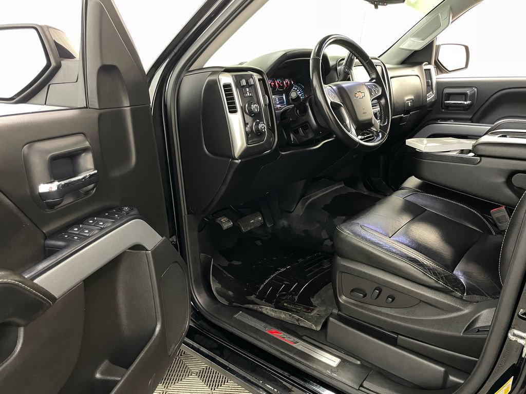 Used 2018 Chevrolet Silverado 1500 LT w/ All Star Edition AWD/4WD image 20