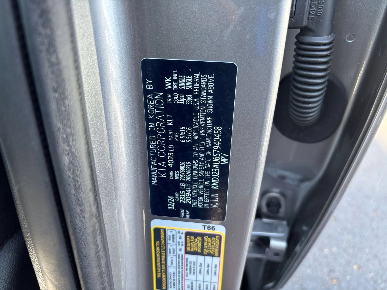 Used 2025 Kia Soul LX w/ LX Technology Package FWD image 27