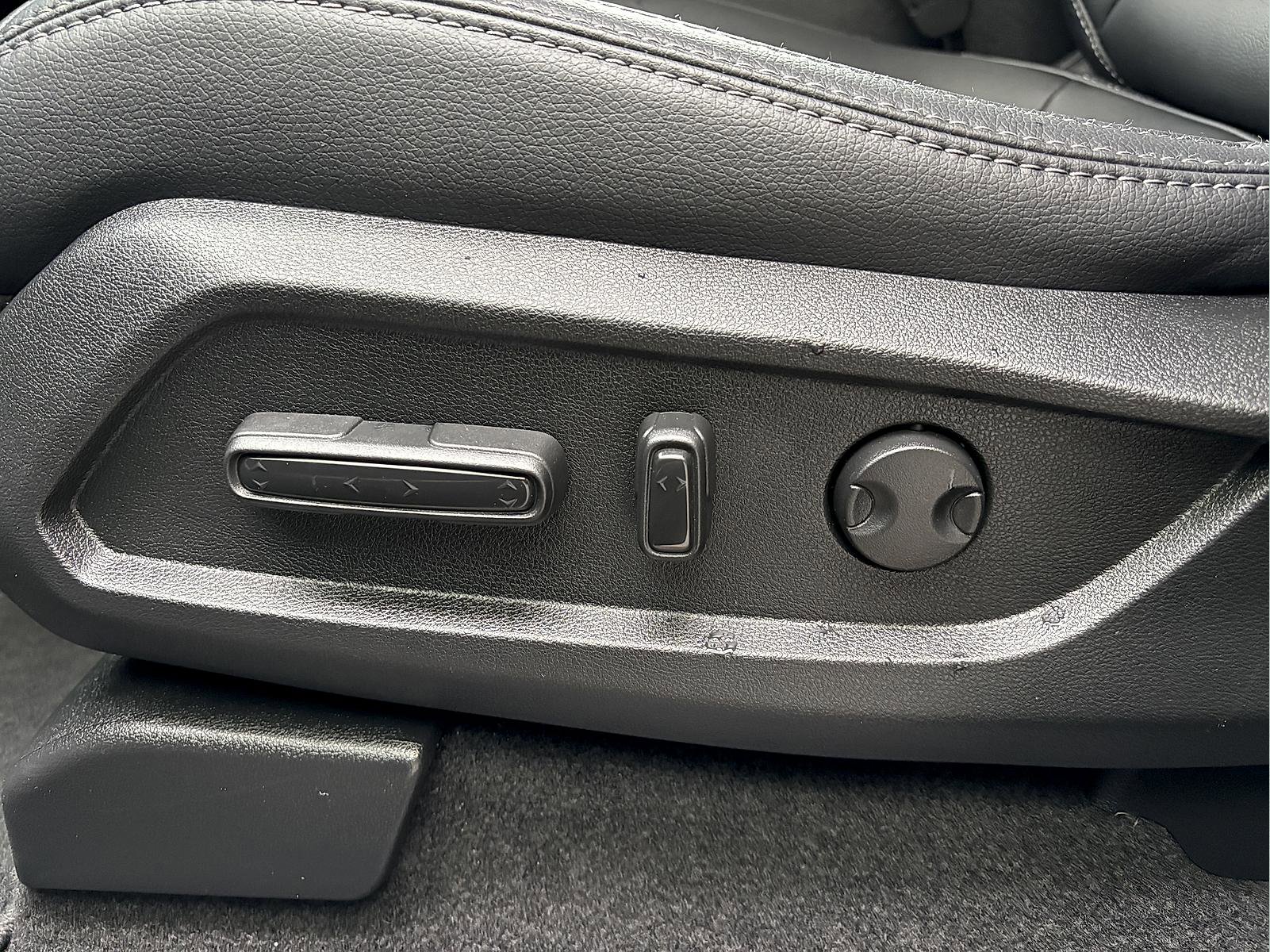 Certified 2025 Honda Pilot EX-L image 16