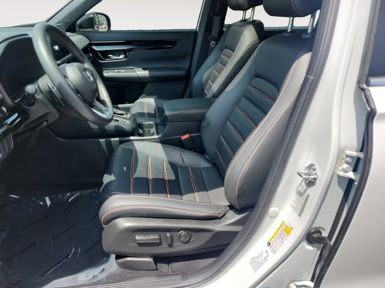 Used 2024 Honda CR-V Sport Touring image 10